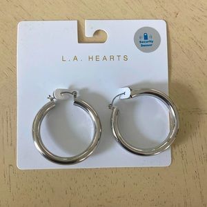L.A hearts silver hoop earrings